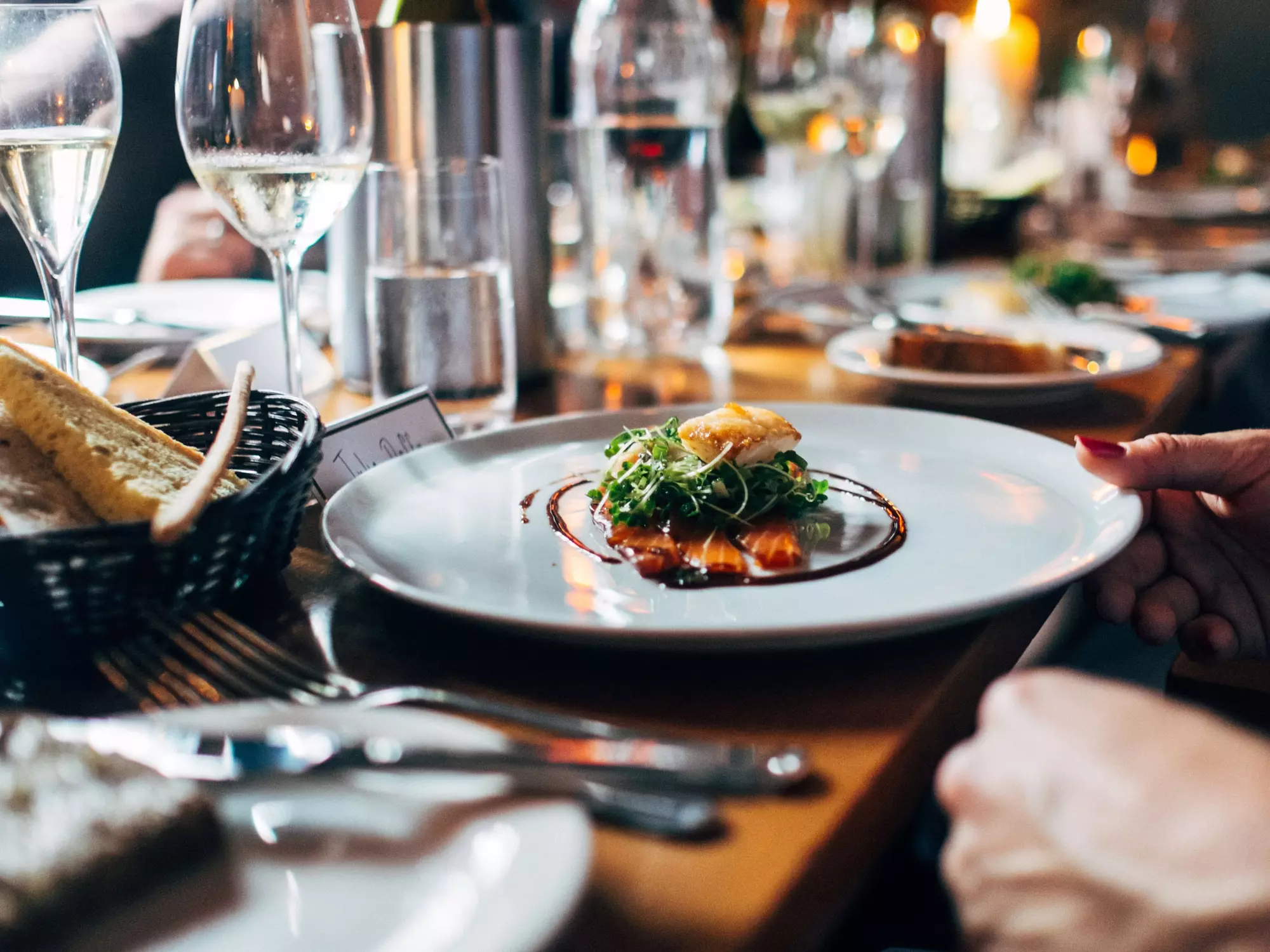 Dinner © Unsplash.com, Jay Wennington 